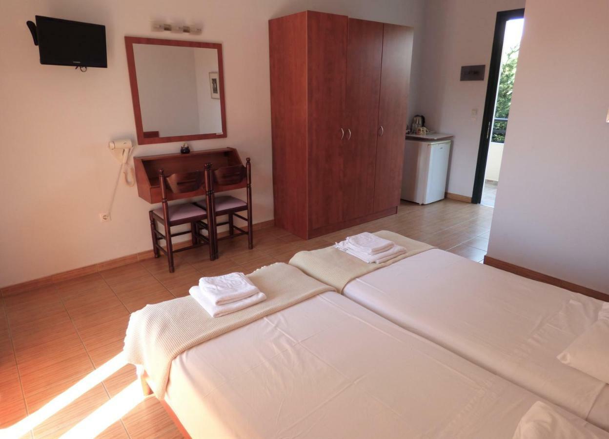 Dolphins Apartments & Rooms Limenas  Exterior foto